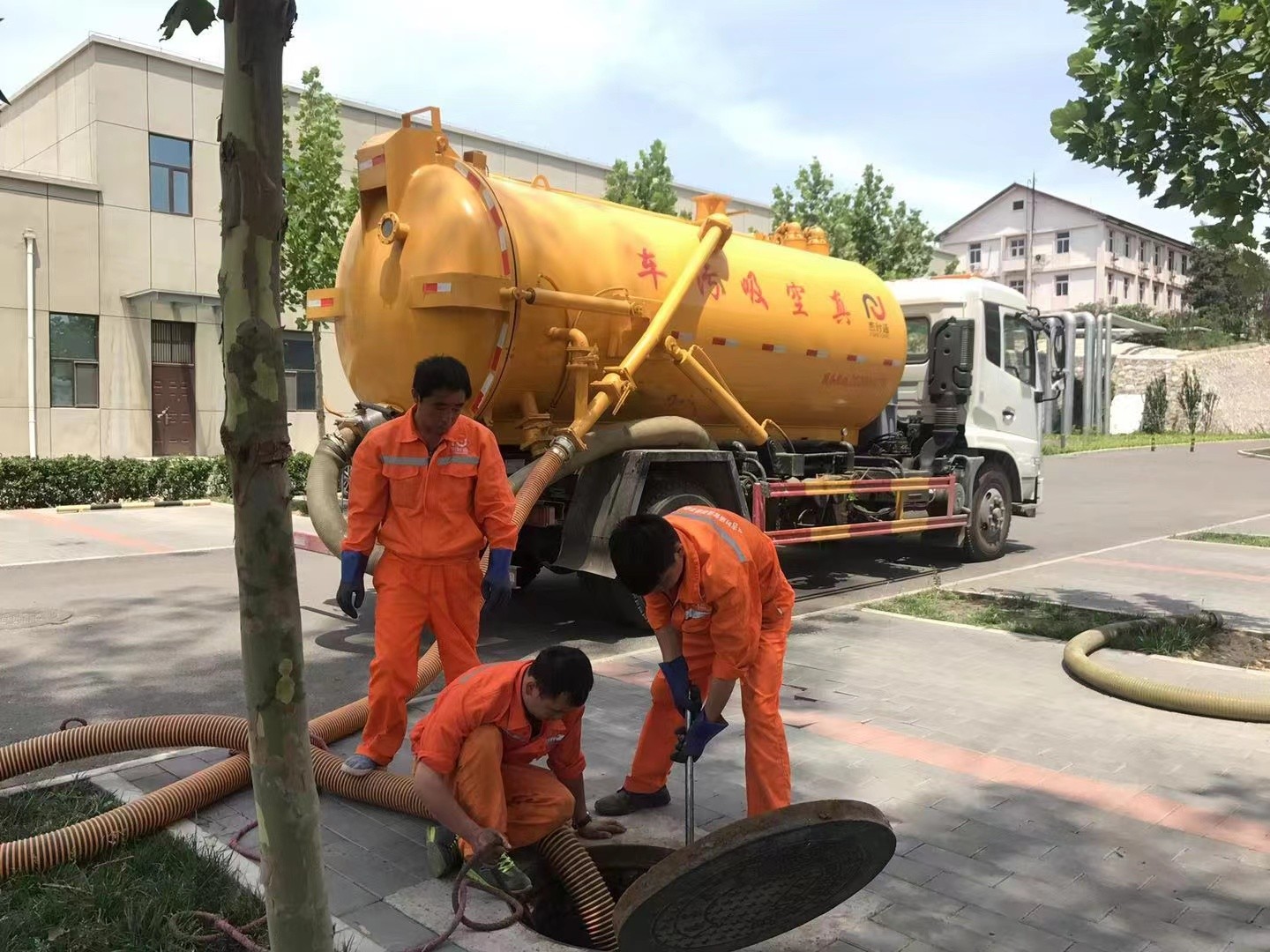 范县化粪池清理与5-8吨吸粪车施工效率分析